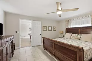 9165 136th St, Seminole, FL 33776 - Photo 22