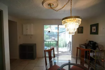 145 NE Lincoln Circle N, Saint Petersburg, FL 33702 - Photo 18