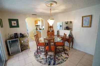 145 NE Lincoln Circle N, Saint Petersburg, FL 33702 - Photo 16