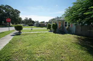 145 NE Lincoln Cir N, Saint Petersburg, FL 33702 - Photo 50