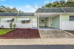 165 Sky Loch Dr E, Dunedin, FL 34698 - Photo 2