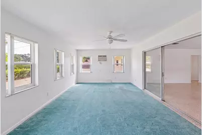 1431 Pinellas Point Drive S, Saint Petersburg, FL 33705 - Photo 16