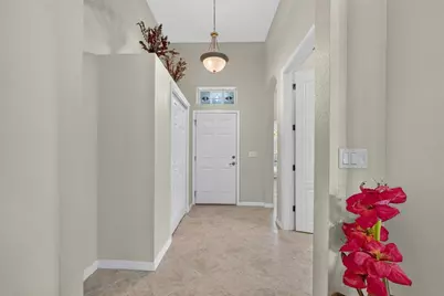 818 King Leon Way, Sun City Center, FL 33573 - Photo 10