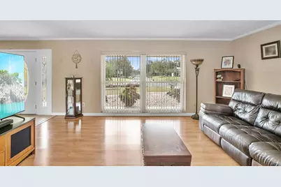 4502 Mohican Trail, Valrico, FL 33594 - Photo 14