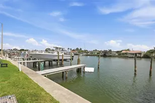 325 Island Way, Clearwater Beach, FL 33767 - Photo 30