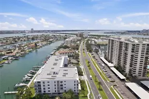 325 Island Way, Clearwater Beach, FL 33767 - Photo 34