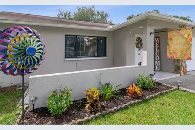 2158 Beverly Ln, Clearwater, FL 33763 - Photo 4