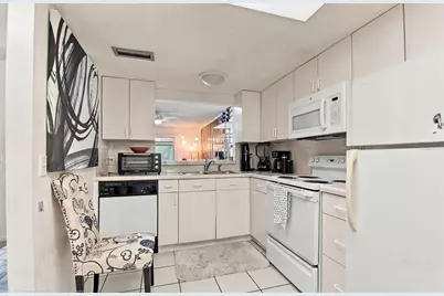 6346 Newtown Circle #46B4, Tampa, FL 33615 - Photo 12