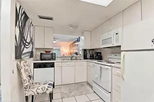 6346 Newtown Cir, Tampa, FL 33615 - Photo 12