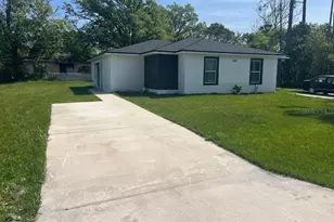 2261 Florida Dr, Deltona, FL 32738 - Photo 1