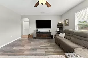 506 Diamond Ridge Rd, Seffner, FL 33584 - Photo 8