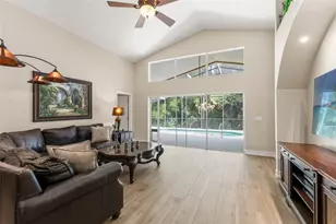 19221 Robin Perch Ln, Tampa, FL 33647 - Photo 12