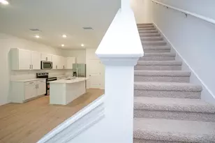32533 Midsummer Night Ln, Wesley Chapel, FL 33543 - Photo 14