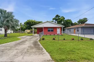 3721 E North Bay St, Tampa, FL 33610 - Photo 1