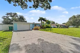 8465 Ridgewood Cir, Seminole, FL 33772 - Photo 36