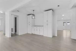 2901 Poplar St, Sarasota, FL 34237 - Photo 12