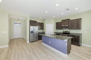 13786 Hunting Creek Pl, Spring Hill, FL 34609 - Photo 4