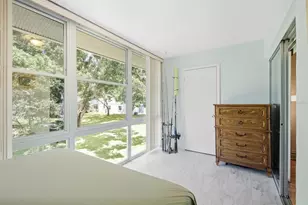 300 Clyde Ln, Dunedin, FL 34698 - Photo 16