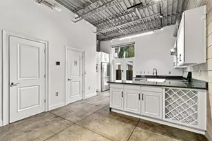 2509 W Azeele St, Tampa, FL 33609 - Photo 10