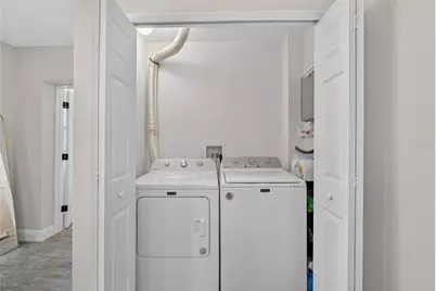 9043 2nd Street N, Saint Petersburg, FL 33702 - Photo 28