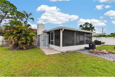 9043 2nd Street N, Saint Petersburg, FL 33702 - Photo 46
