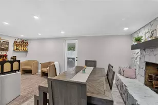 9043 2nd St N, Saint Petersburg, FL 33702 - Photo 18
