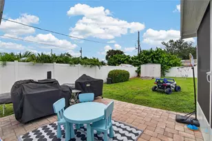 9043 2nd St N, Saint Petersburg, FL 33702 - Photo 44