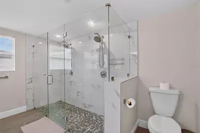 9043 2nd Street N, Saint Petersburg, FL 33702 - Photo 32