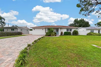 9043 2nd Street N, Saint Petersburg, FL 33702 - Photo 4