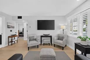 491 1st St S, Saint Petersburg, FL 33701 - Photo 4