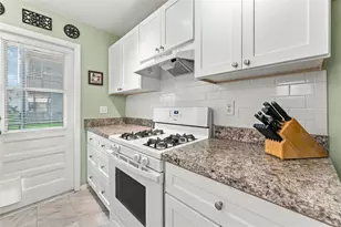 5971 Terrace Park Dr N, Saint Petersburg, FL 33709 - Photo 8