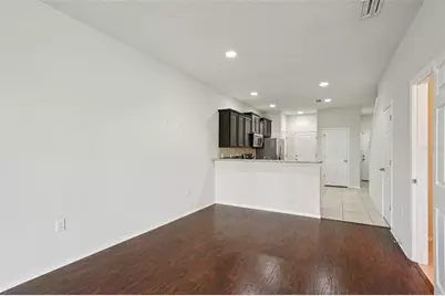 4935 White Sanderling Court, Tampa, FL 33619 - Photo 14
