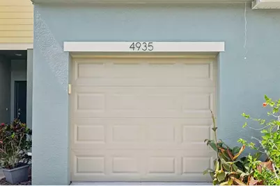 4935 White Sanderling Court, Tampa, FL 33619 - Photo 4