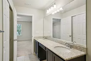 4935 White Sanderling Ct, Tampa, FL 33619 - Photo 32