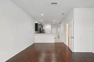 4935 White Sanderling Ct, Tampa, FL 33619 - Photo 12