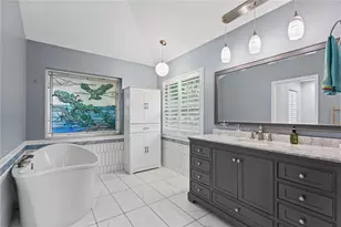 2194 Pinnacle Cir N, Palm Harbor, FL 34684 - Photo 28