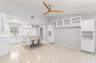 4471 W Humphrey St, Tampa, FL 33614 - Photo 4