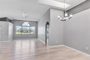 7713 Marbella Crk Ave, Tampa, FL 33615 - Photo 20
