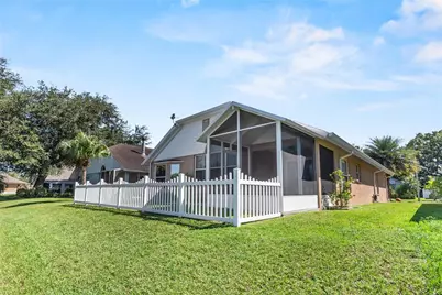 7713 Marbella Creek Avenue, Tampa, FL 33615 - Photo 32