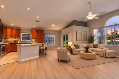 7713 Marbella Creek Avenue, Tampa, FL 33615 - Photo 8