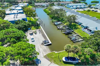 95th Avenue N, Seminole, FL 33776 - Photo 8