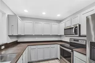 660 Delmar Terr S, Saint Petersburg, FL 33701 - Photo 10