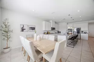264 Siesta Vista Ct, Davenport, FL 33896 - Photo 10