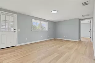 10025 Chestnut Dr, Hudson, FL 34669 - Photo 10