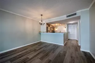 620 Edgewater Dr, Dunedin, FL 34698 - Photo 8