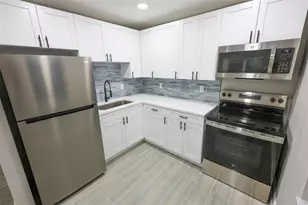 14906 N Bayshore Dr, Madeira Beach, FL 33708 - Photo 4
