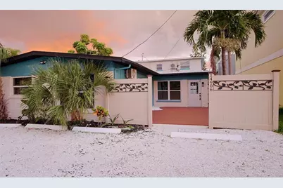 14906 N Bayshore Drive Unit #1, Madeira Beach, FL 33708 - Photo 2