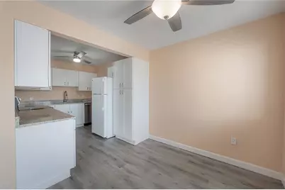 8055 112th Street #205, Seminole, FL 33772 - Photo 6