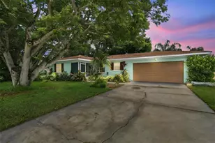 1711 N Highland Ave, Clearwater, FL 33755 - Photo 1
