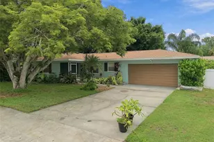 1711 N Highland Ave, Clearwater, FL 33755 - Photo 60